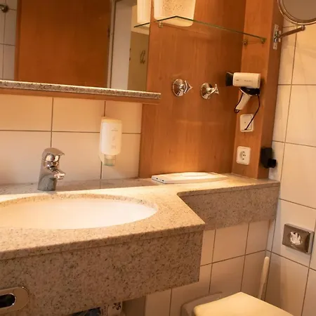 - Dorfsstrasse 1 'dorint' Apartment *